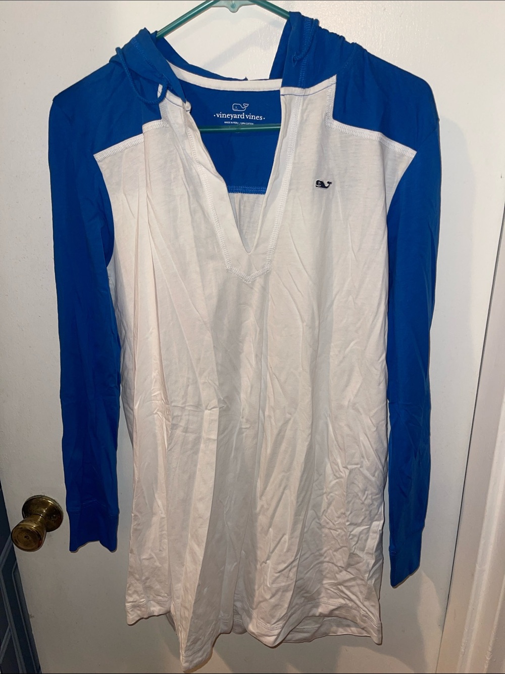 Vineyard Vines White Body with Blue Sleeves Hooded Long-Sleeve Shirt